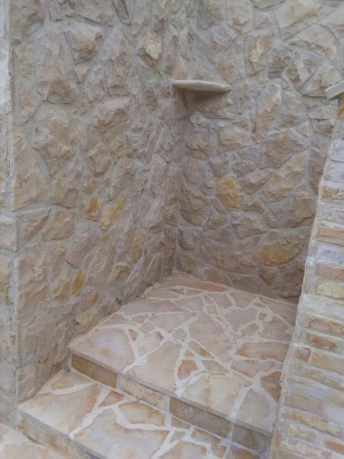 Apartman Periska Vir Buitenkant foto